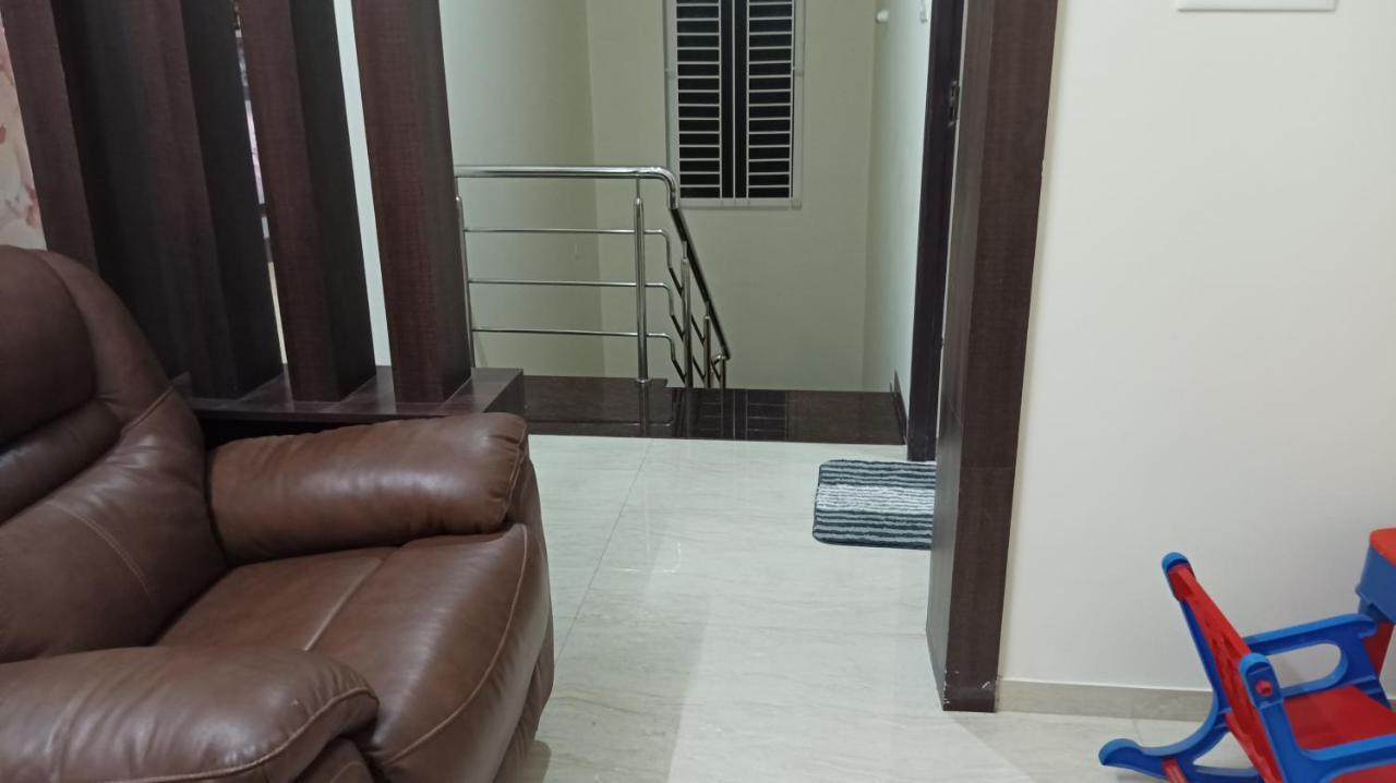 Shi'S Vilva - The Bungalow In Coimbatore - Near Airport, Kmch, Codesia Exteriör bild