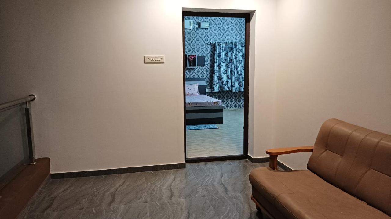 Shi'S Vilva - The Bungalow In Coimbatore - Near Airport, Kmch, Codesia Exteriör bild
