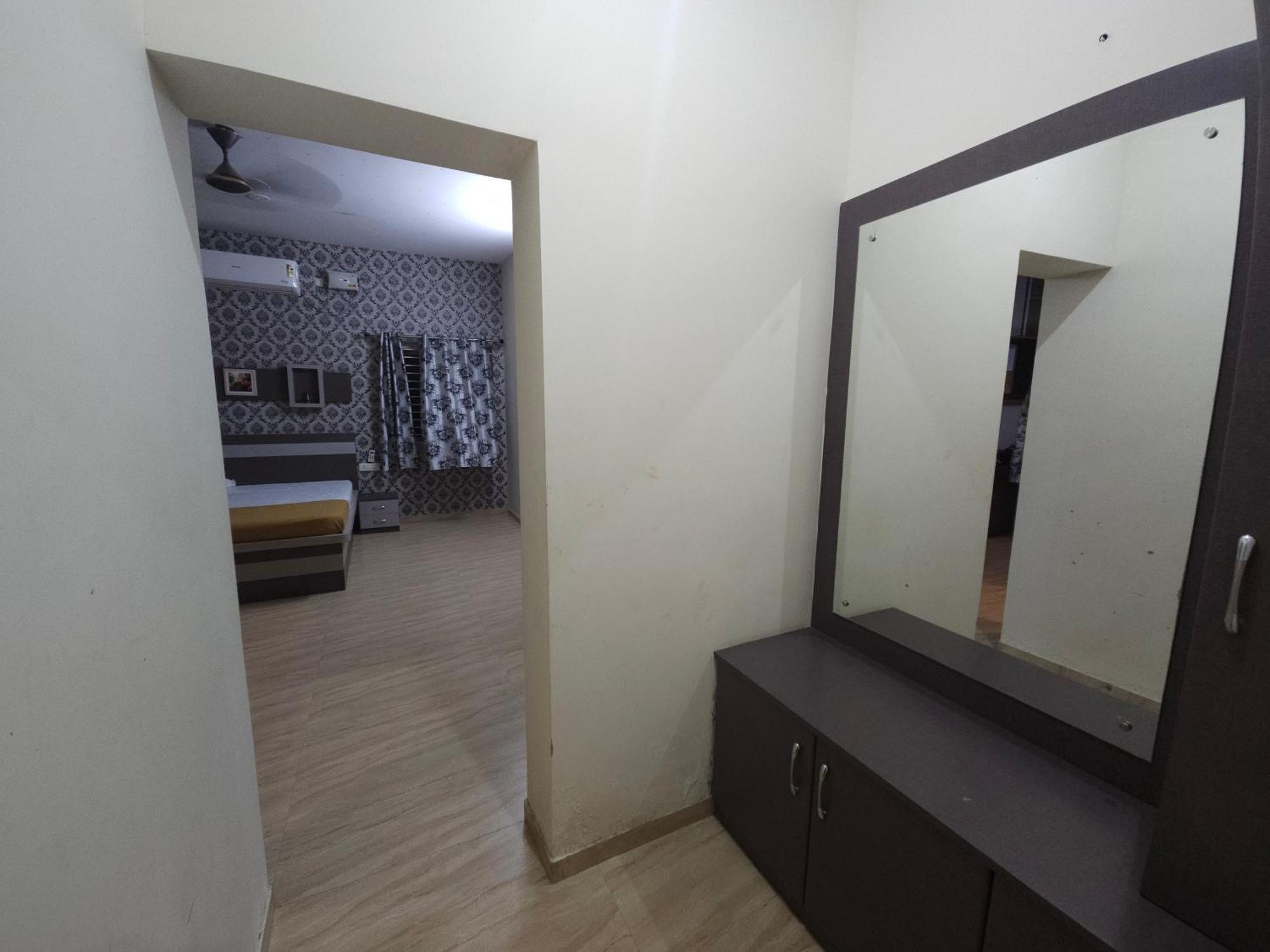 Shi'S Vilva - The Bungalow In Coimbatore - Near Airport, Kmch, Codesia Exteriör bild